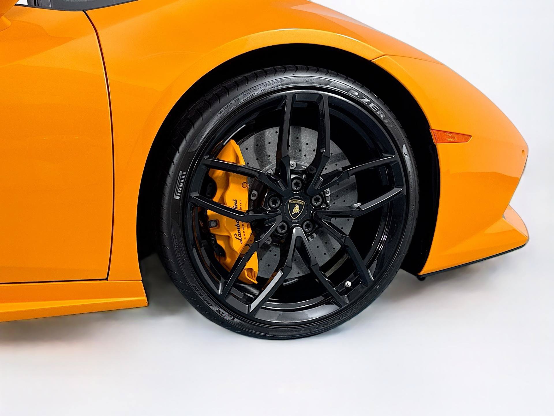 Used 2016 Lamborghini Huracan LP 610-4 AWD/4WD image 54