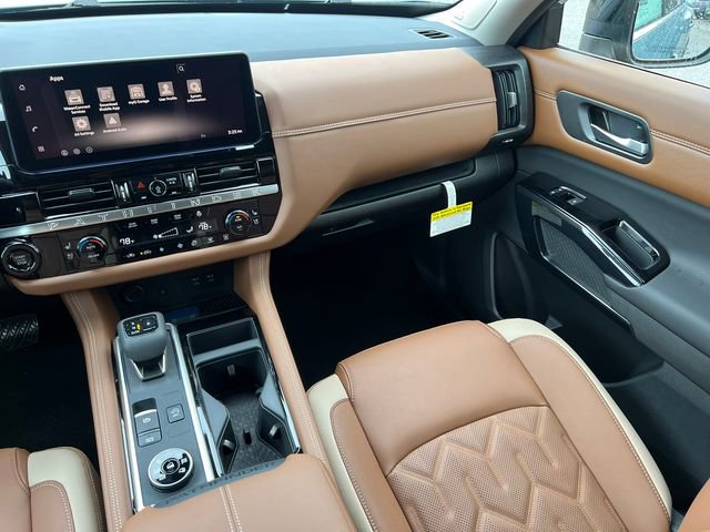 New 2026 Nissan Pathfinder Platinum image 38