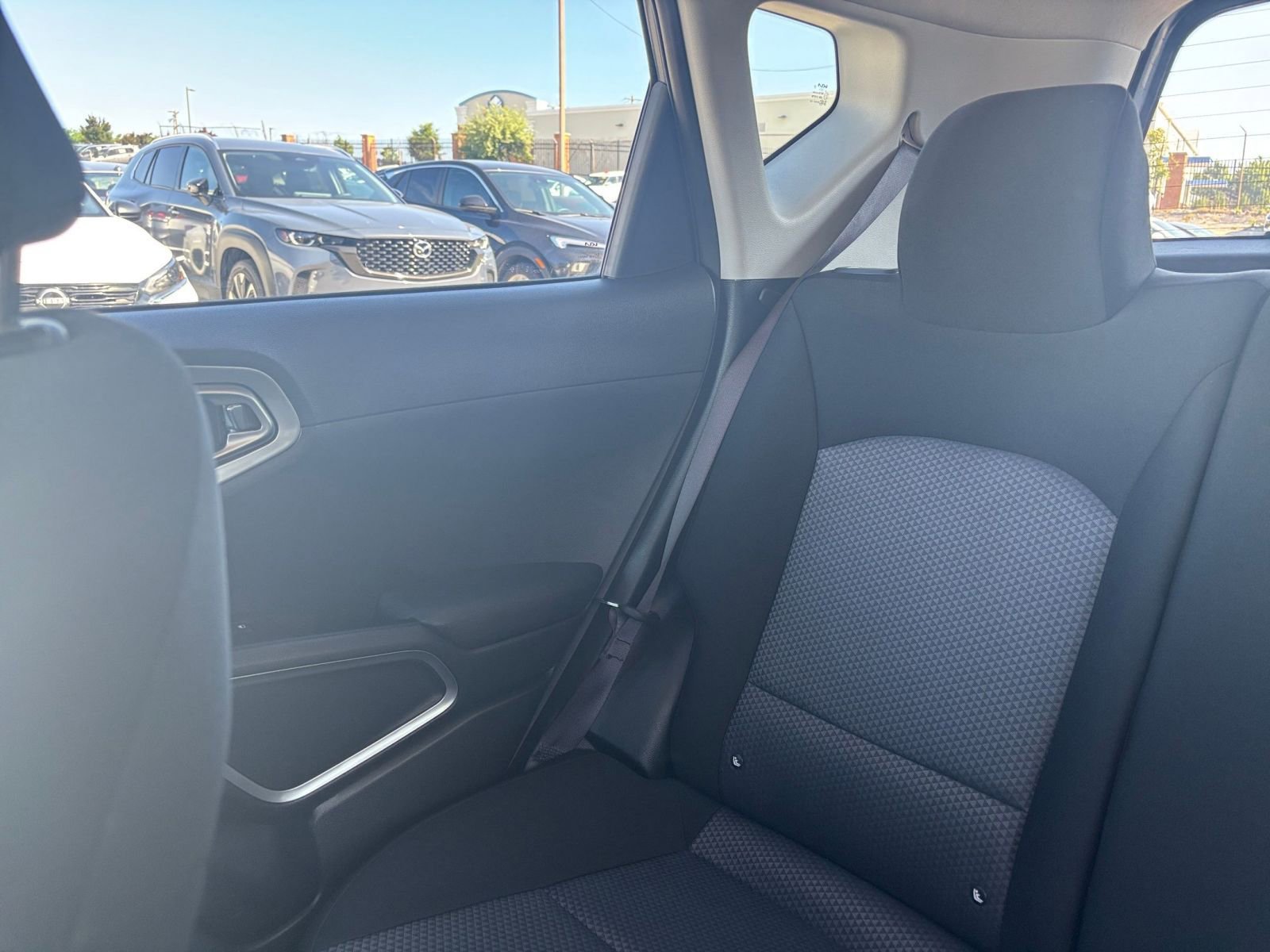 Used 2025 Kia Soul LX w/ LX Technology Package FWD image 34