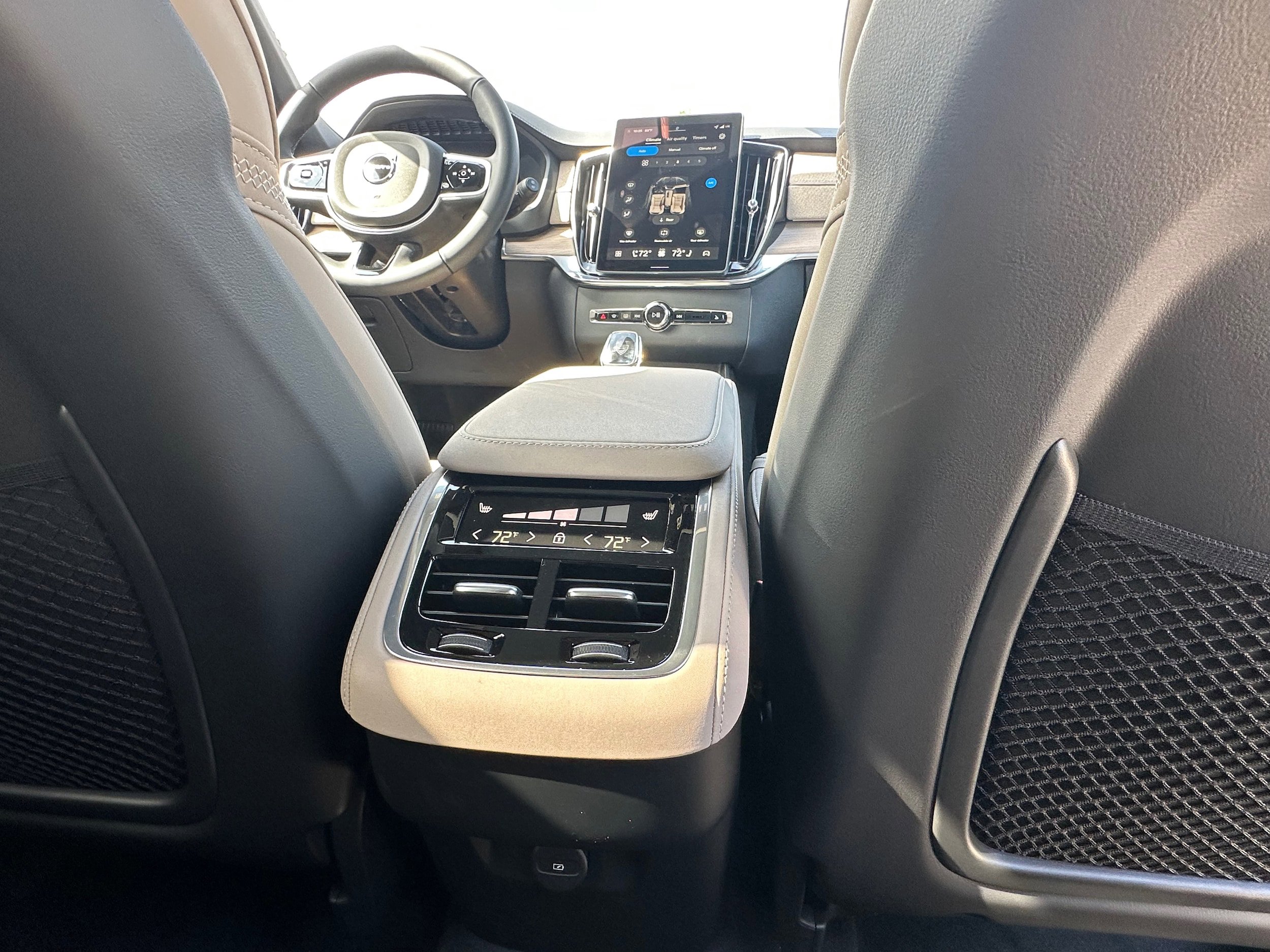 Used 2026 Volvo XC90 B6 Plus w/ Protection Package Premier AWD/4WD image 13