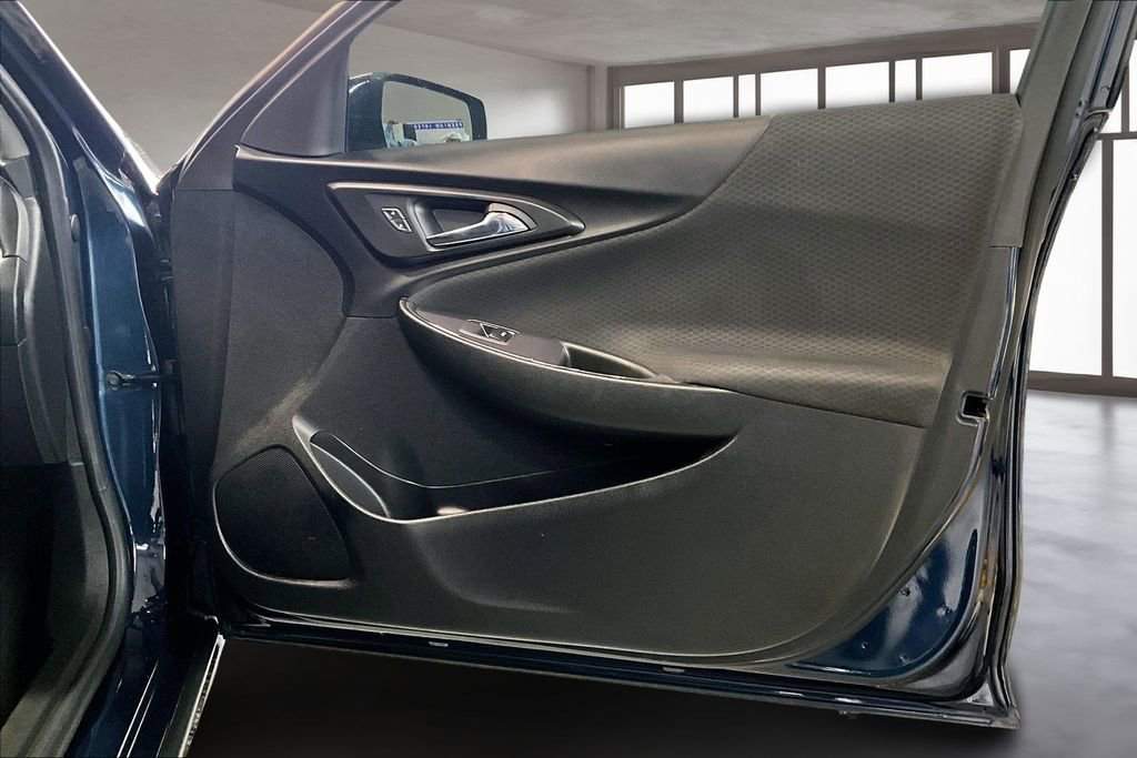Used 2019 Chevrolet Malibu LT image 25