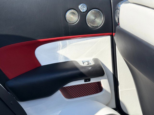 Used 2018 Rolls-Royce Dawn image 34