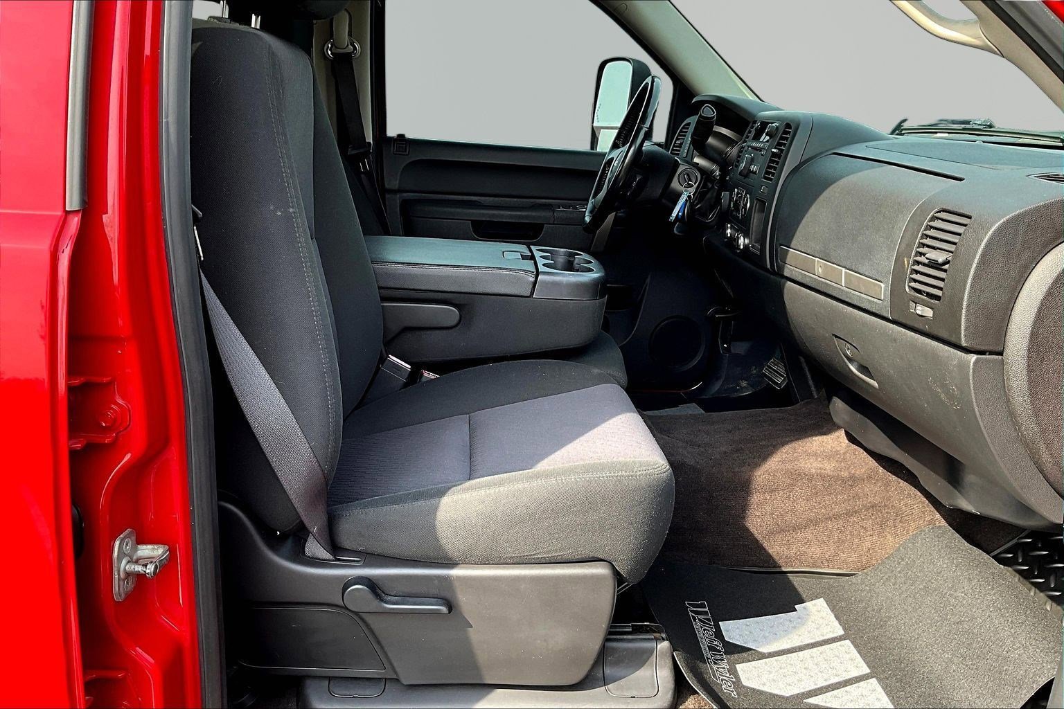 Used 2013 GMC Sierra 2500 SLE w/ SLE Preferred Package image 28