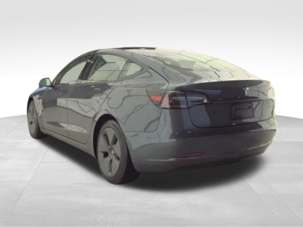 Used 2021 Tesla Model 3 Standard Range Plus image 7
