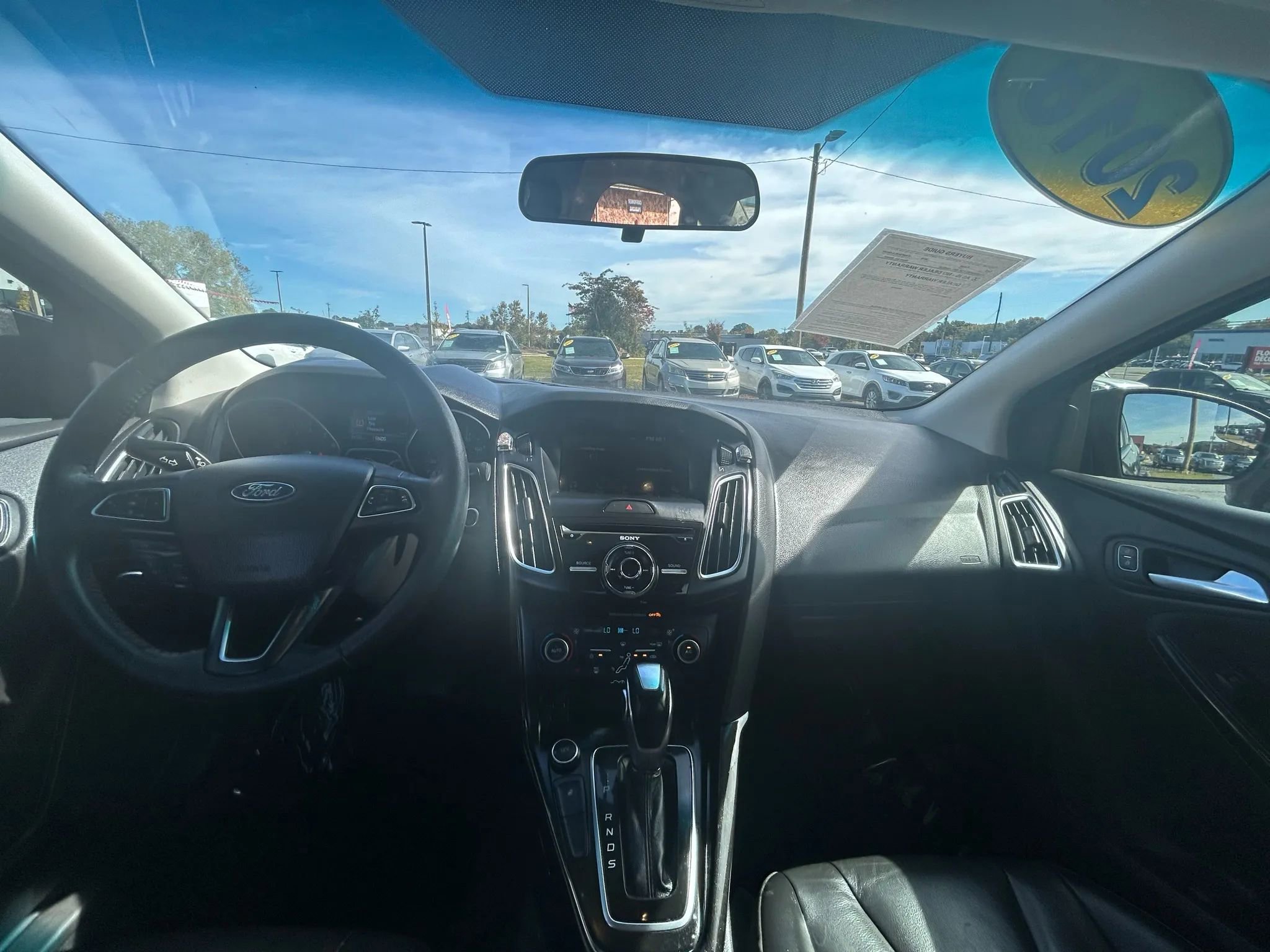 Used 2018 Ford Focus Titanium image 11