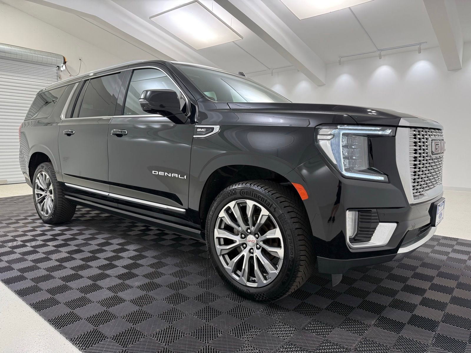 Used 2021 GMC Yukon XL Denali w/ Denali Premium Package
