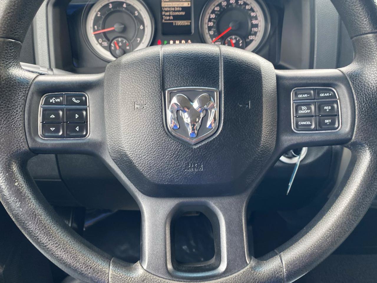 Used 2014 RAM 1500 Classic SLT AWD/4WD image 18