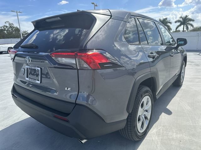 Used 2022 Toyota RAV4 LE image 31