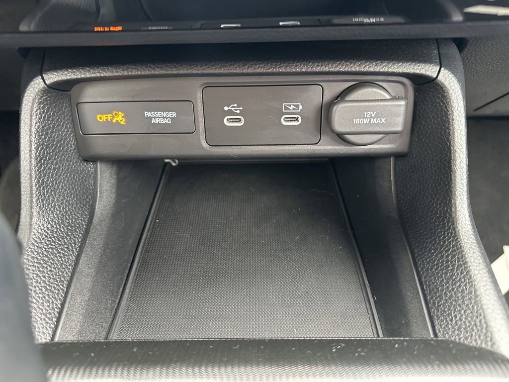 Used 2025 Honda Civic Sport image 25
