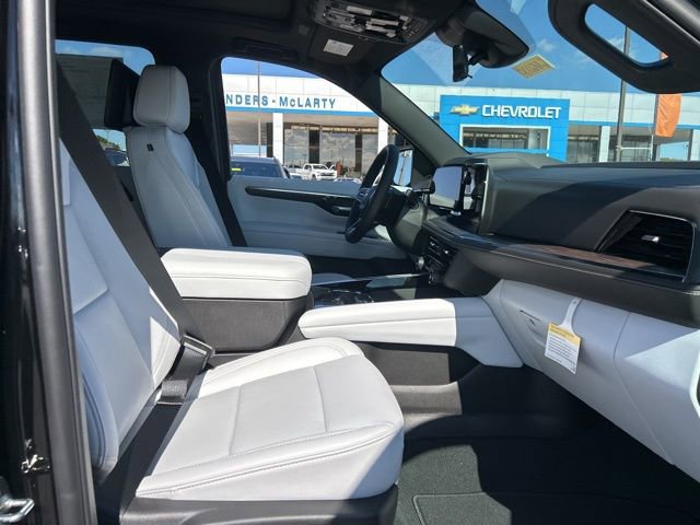 New 2026 Chevrolet Suburban Premier image 35