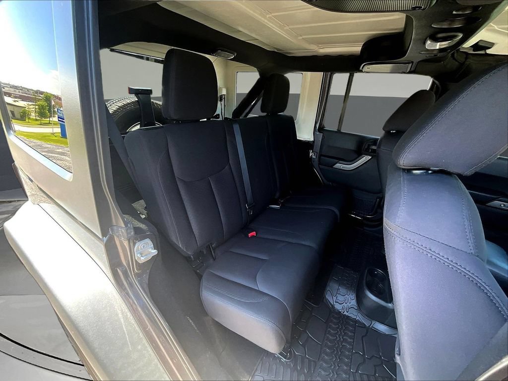 Used 2016 Jeep Wrangler Unlimited Sport w/ Quick Order Package 24S AWD/4WD image 25