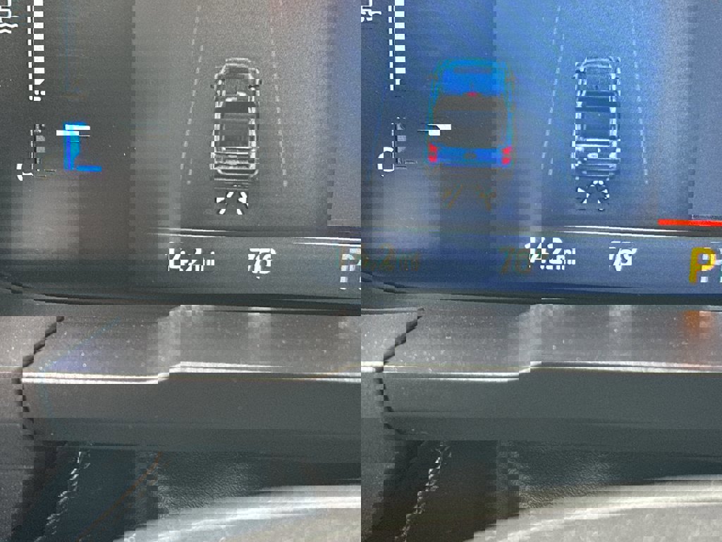 New 2025 Ford Maverick XLT w/ XLT Luxury Package image 18