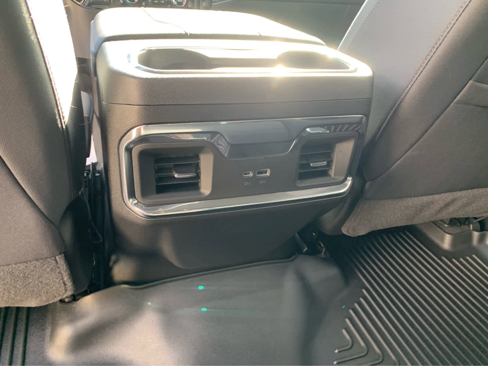 Used 2025 GMC Sierra 1500 Elevation w/ Preferred Package image 25