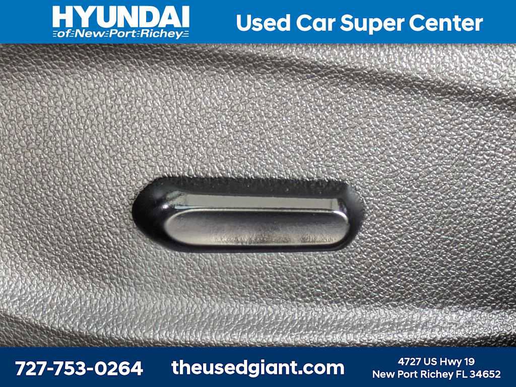 Used 2016 Chevrolet Cruze LT FWD image 20