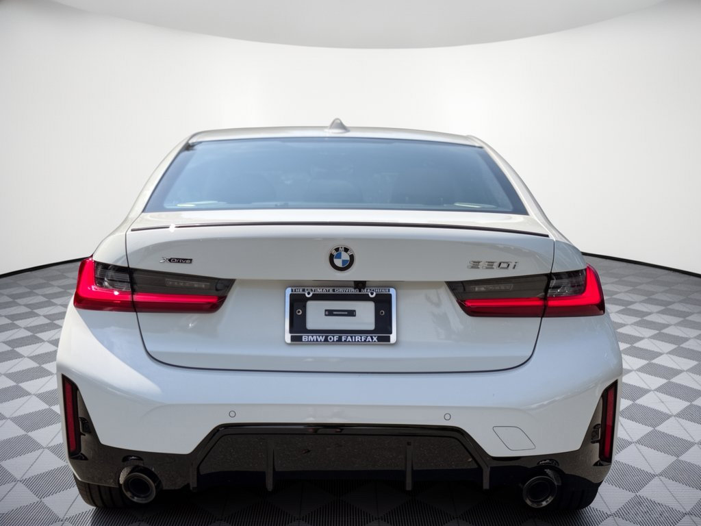 New 2026 BMW 330i xDrive Sedan w/ M Sport Package AWD/4WD image 11