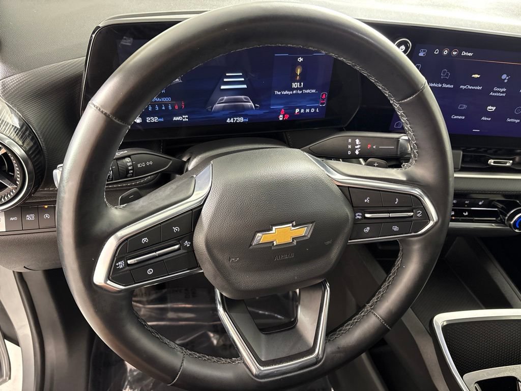 Used 2025 Chevrolet Equinox LT AWD/4WD image 27