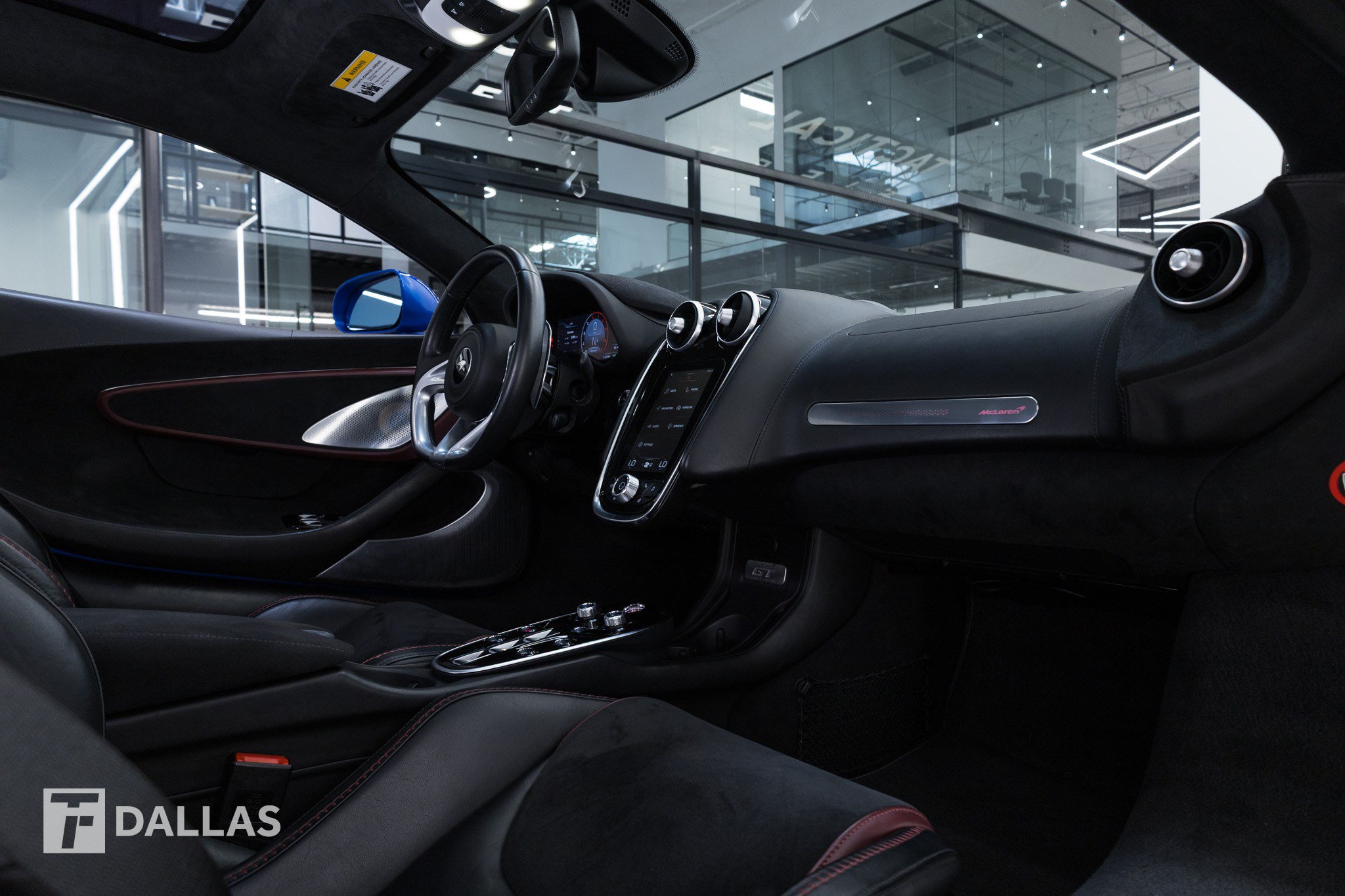 Used 2023 McLaren GT RWD image 35