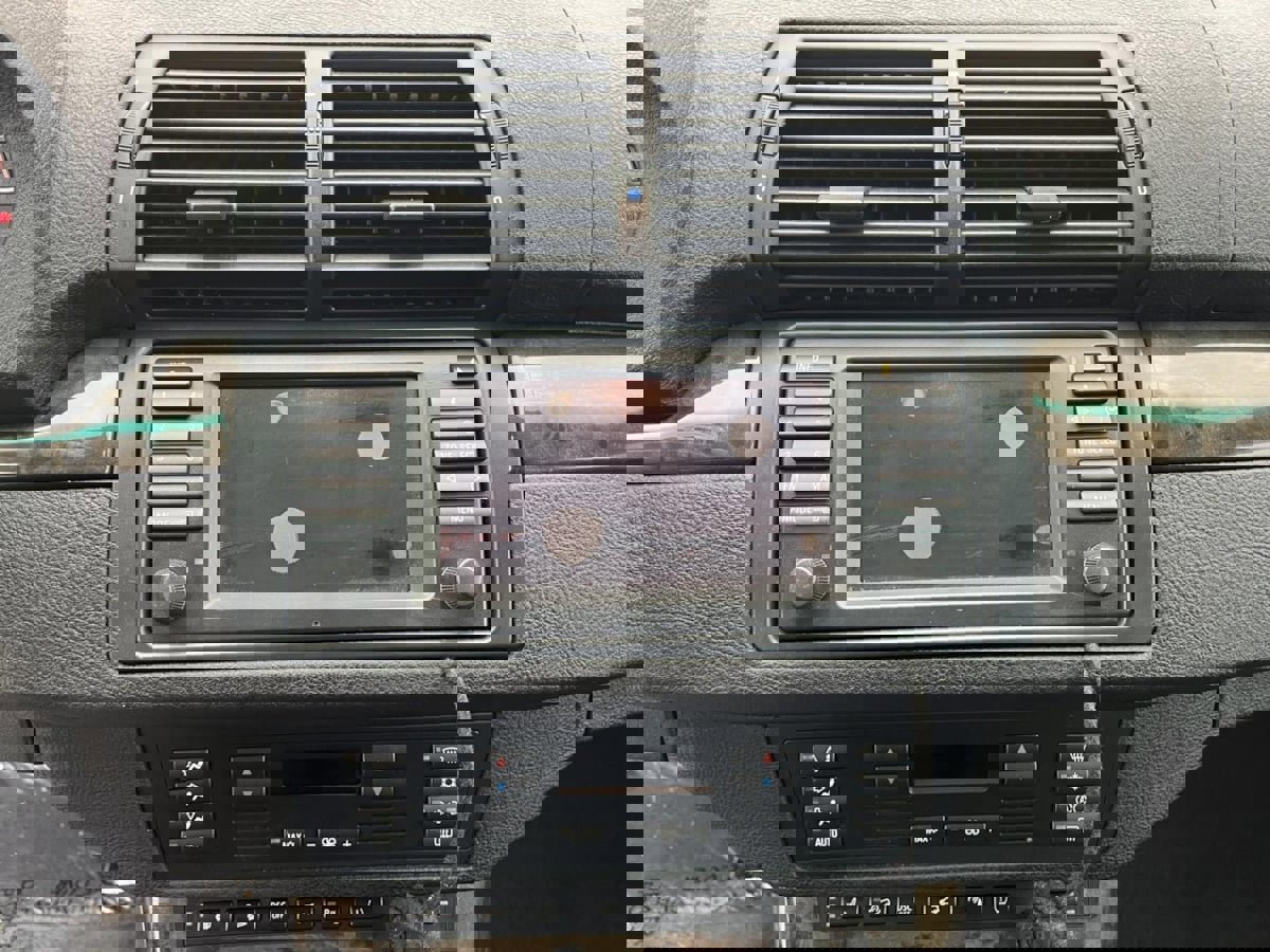 Used 2006 BMW X5 4.8is image 26