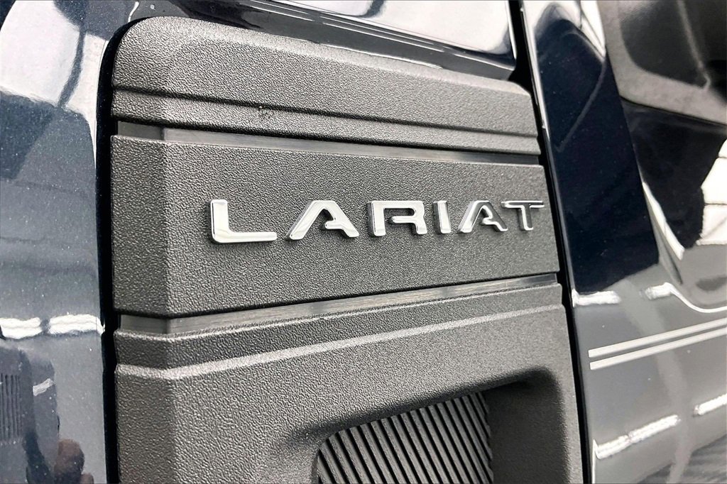 Used 2022 Ford Maverick Lariat w/ Lariat Luxury Package image 8