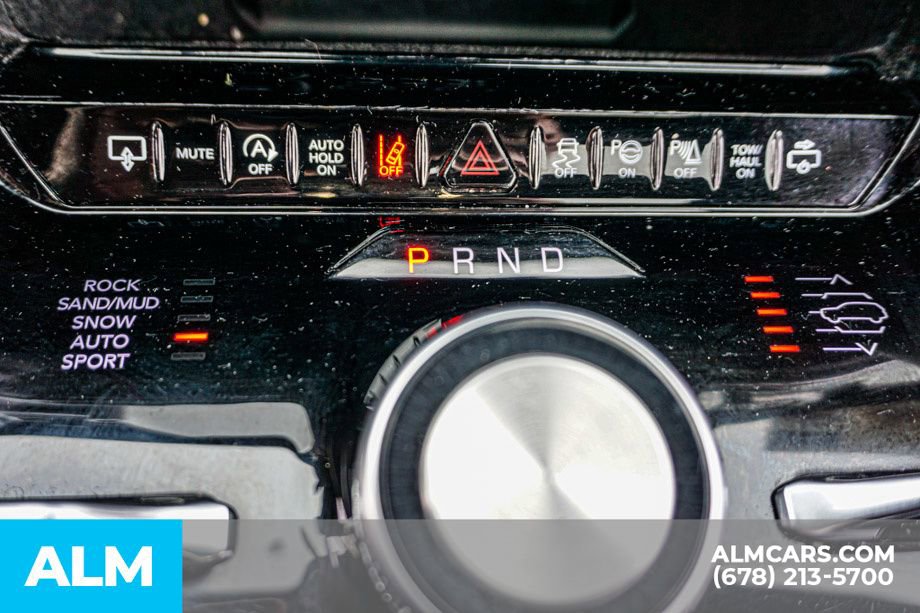 Used 2024 Jeep Grand Wagoneer L Series II w/ Quick Order Packagew 28T image 50