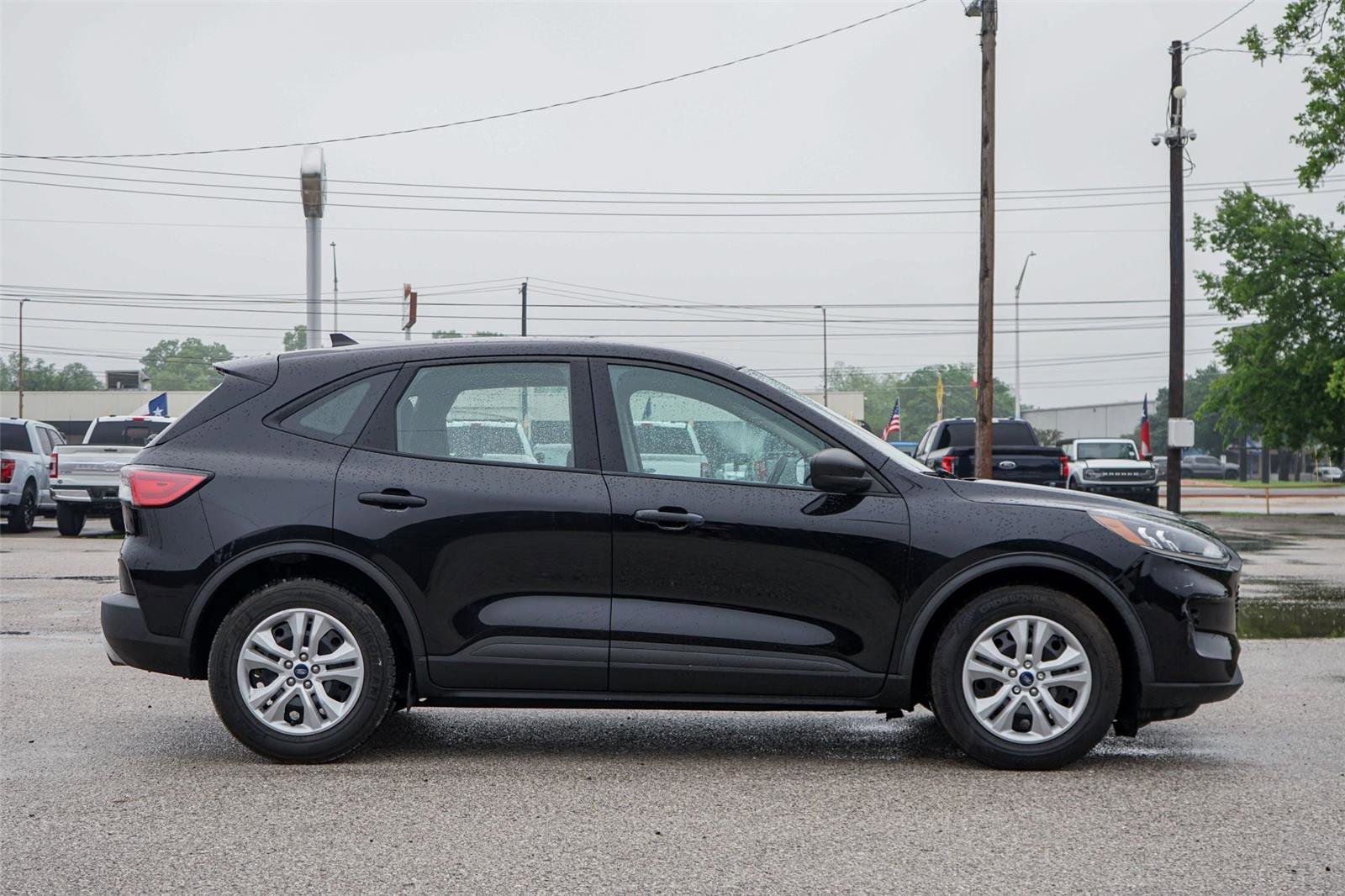 Used 2020 Ford Escape S FWD image 4