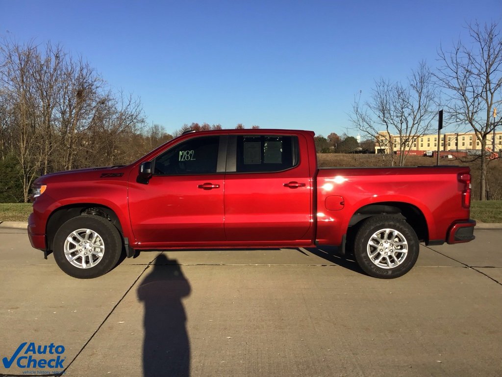 Used 2025 Chevrolet Silverado 1500 RST w/ Convenience Package II image 9