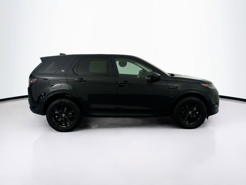 Used 2025 Land Rover Discovery Sport S image 4