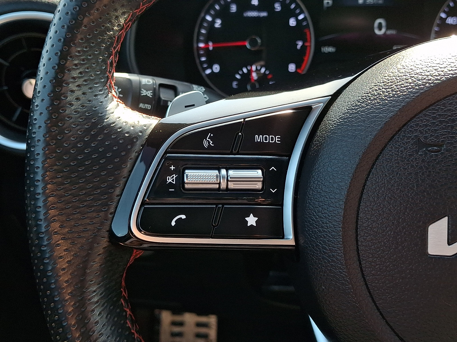 Certified 2023 Kia Forte GT w/ GT2 Package FWD image 21