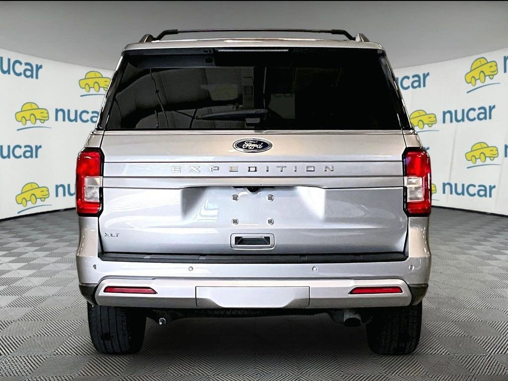 Used 2024 Ford Expedition XLT AWD/4WD image 5