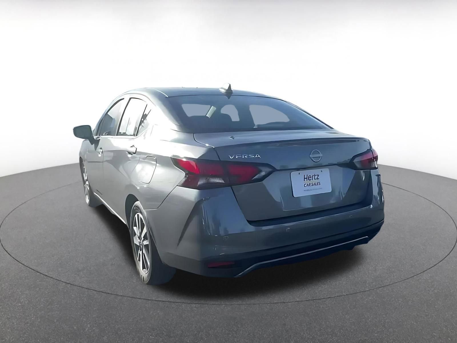 Used 2025 Nissan Versa SV image 11