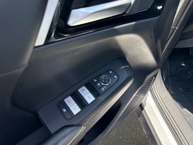 Used 2024 Mitsubishi Outlander SE FWD image 17