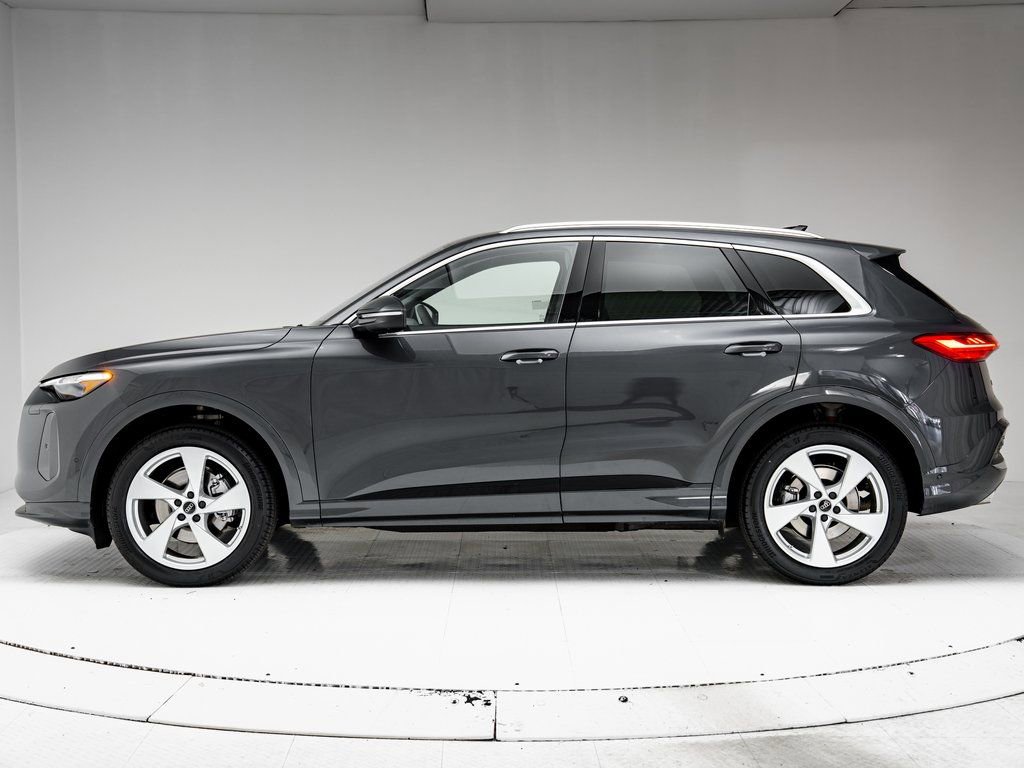 Used 2025 Audi Q5 Prestige image 2