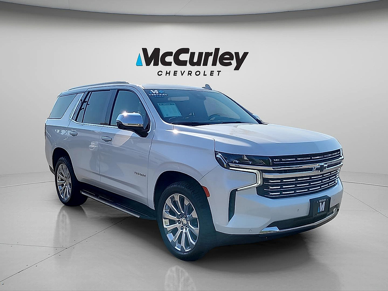 Used 2023 Chevrolet Tahoe Premier AWD/4WD image 1