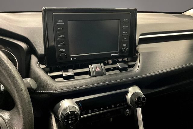 Used 2022 Toyota RAV4 XLE AWD/4WD image 9