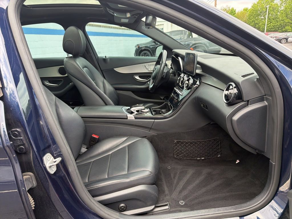 Used 2017 Mercedes-Benz C 300 4MATIC Sedan image 25