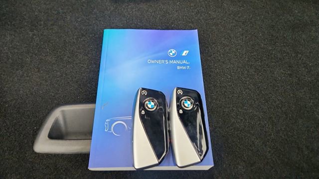 Used 2023 BMW i7 xDrive60 w/ Executive Package 2 image 66