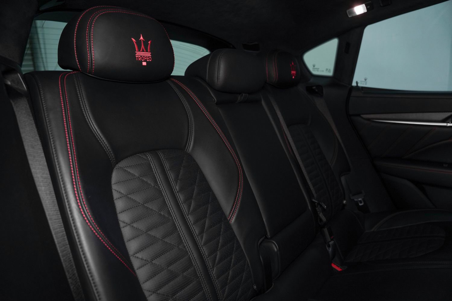 Used 2019 Maserati Levante Trofeo image 39