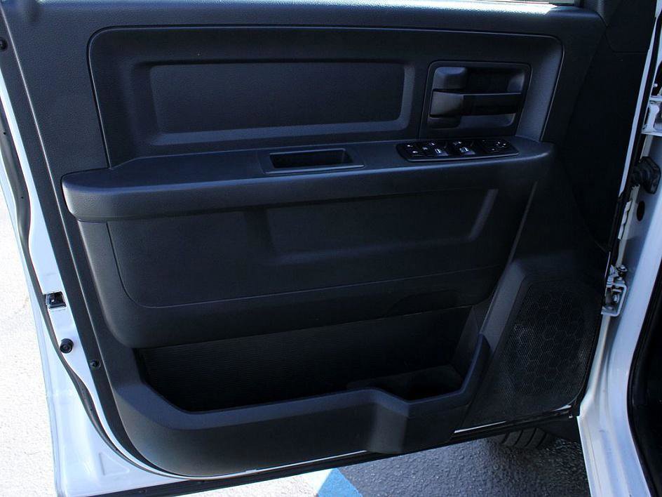 Used 2012 RAM 5500 4x4 Crew Cab w/ Cold Weather Group image 7