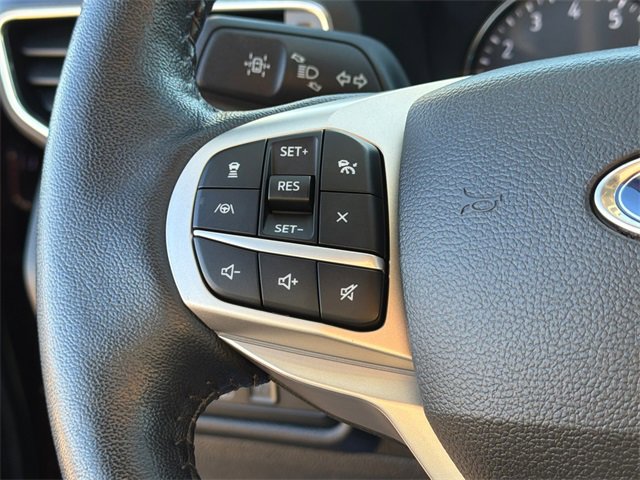Used 2022 Ford Explorer XLT w/ Equipment Group 202A image 33