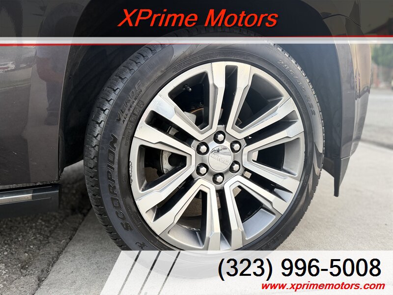 Used 2017 GMC Yukon XL Denali w/ Open Road Package AWD/4WD image 9
