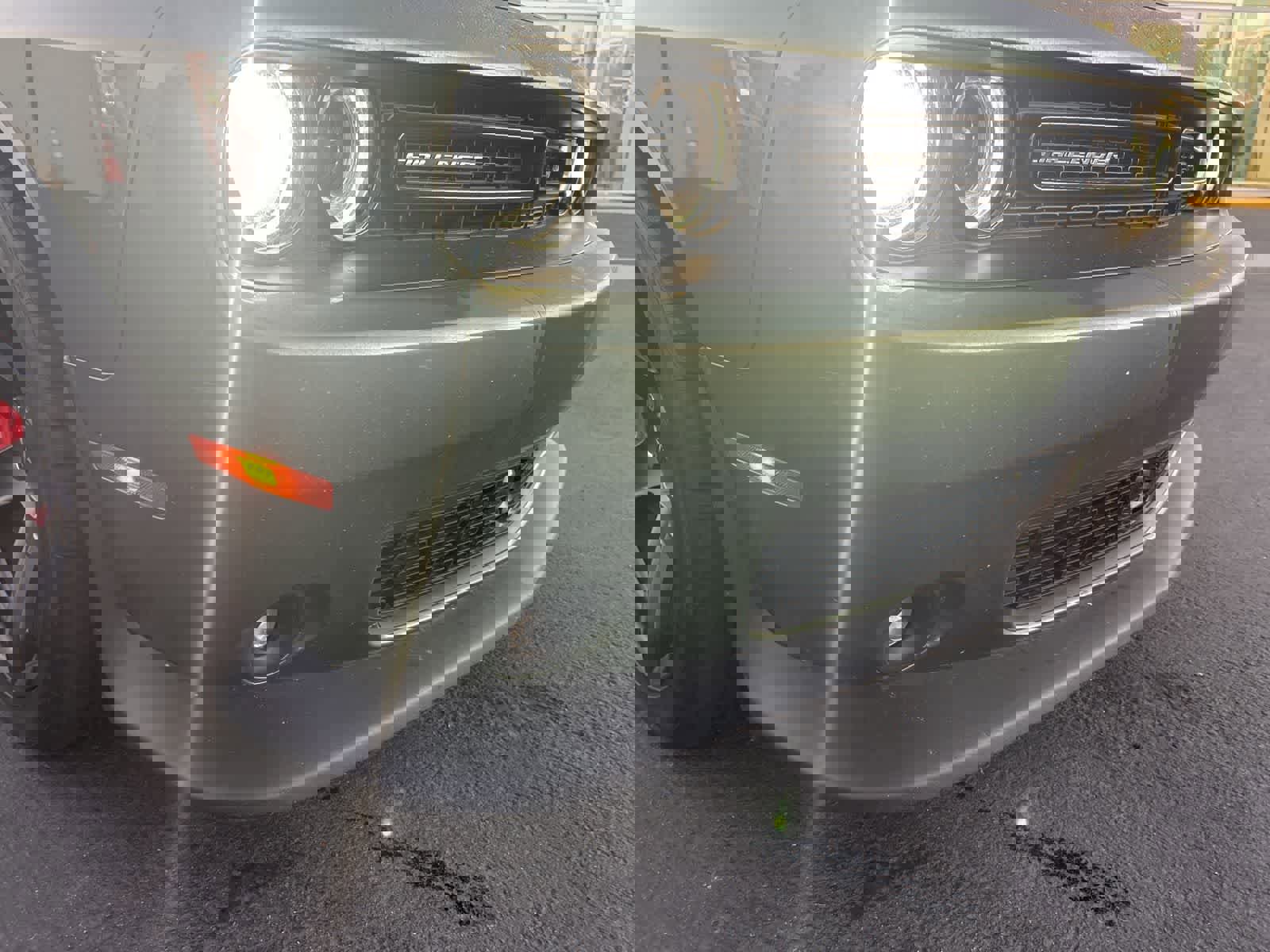 Used 2018 Dodge Challenger SRT w/ Technology Group image 32