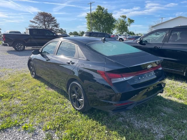 Used 2023 Hyundai Elantra SEL FWD image 8