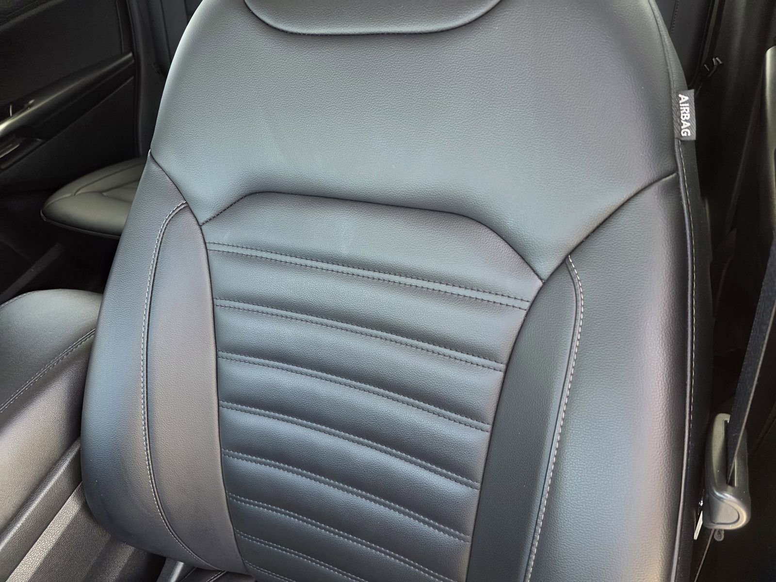 Used 2020 Ford Edge SEL w/ Convenience Package image 14