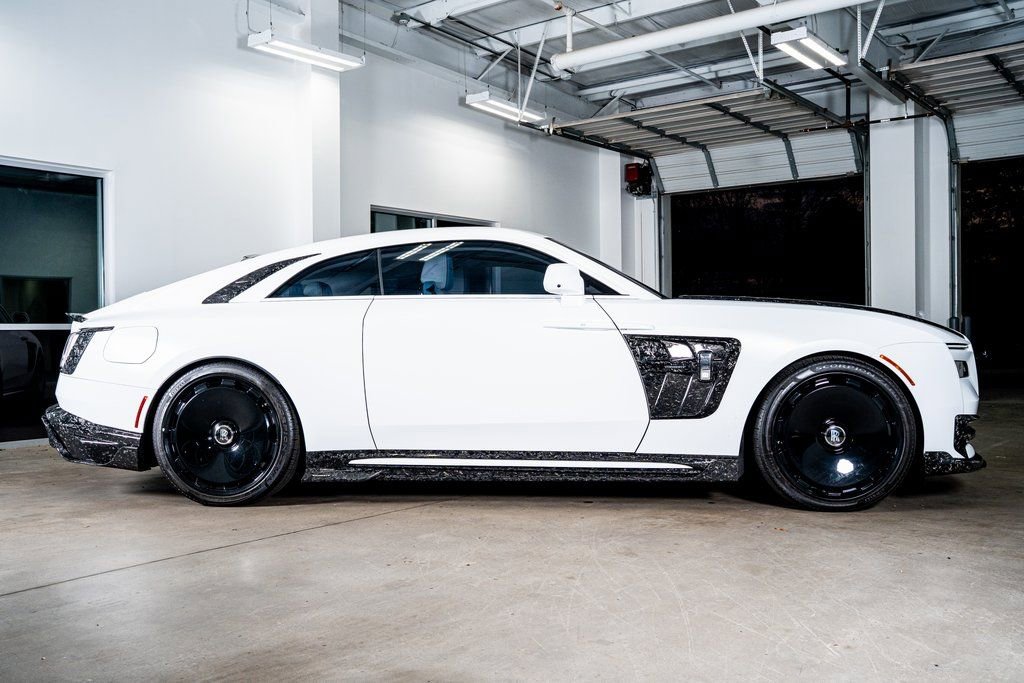 Used 2024 Rolls-Royce Spectre w/ Spectre Launch Package image 5