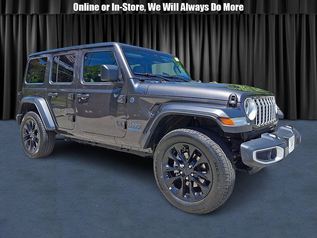 Used 2025 Jeep Wrangler Unlimited Sahara w/ Safety Group AWD/4WD image 1