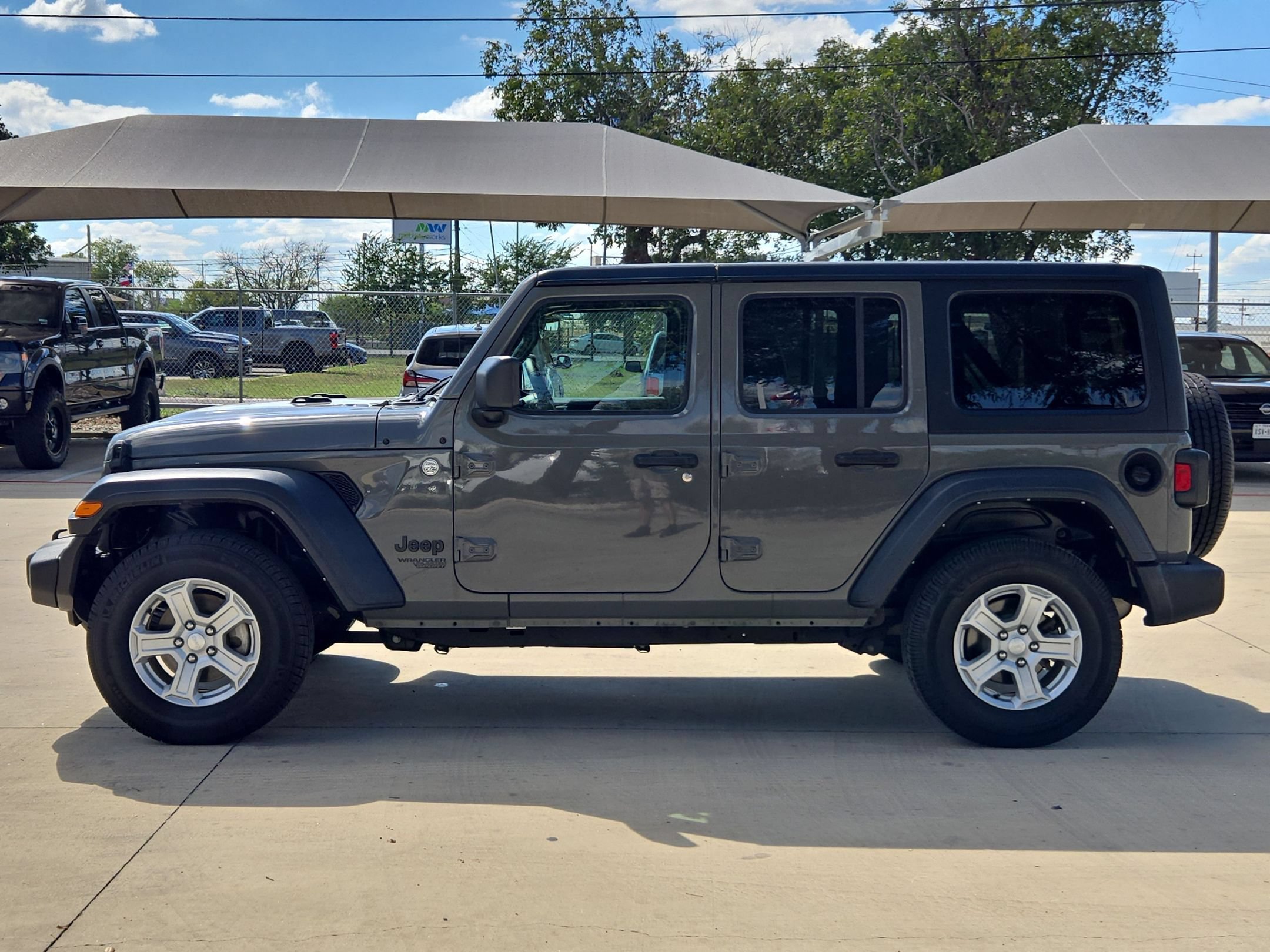 Used 2021 Jeep Wrangler Unlimited Sport AWD/4WD image 6