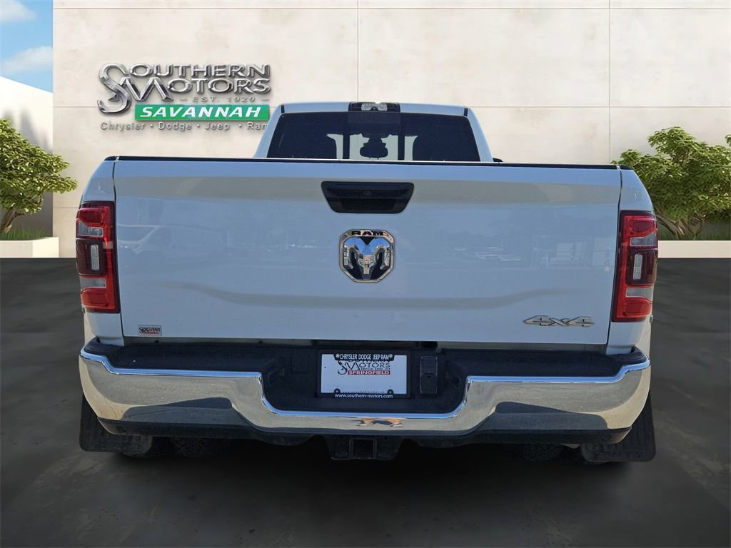 Used 2024 RAM 3500 Tradesman w/ Towing Technology Group AWD/4WD image 4
