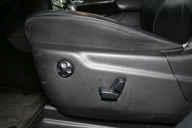 Used 2020 Jeep Grand Cherokee Limited w/ Luxury Group II image 44