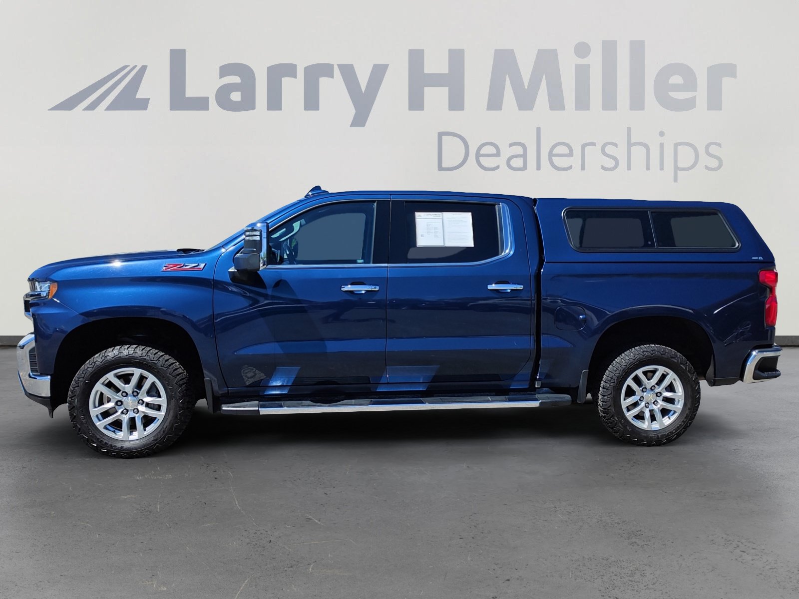 Used 2020 Chevrolet Silverado 1500 LTZ w/ LTZ Plus Package AWD/4WD image 2