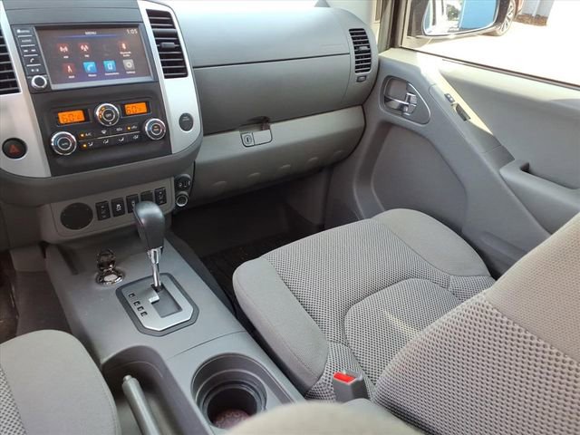 Used 2021 Nissan Frontier SV w/ Midnight Edition Floor Mats image 28